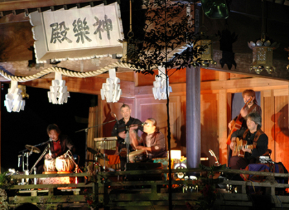 大宝八幡宮の祭と四季(10〜12月)の画像です。 大宝八幡宮の祭と四季(10〜12月)