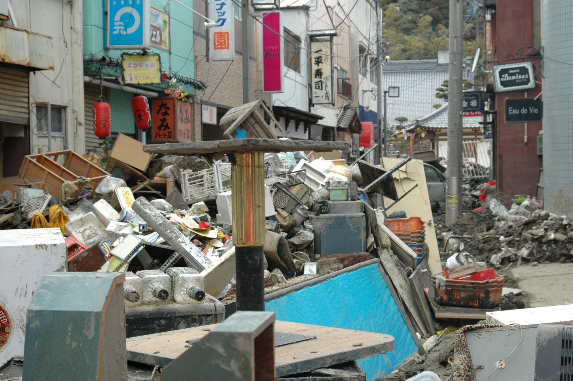 震災発生後３週間ほどの石巻駅周辺